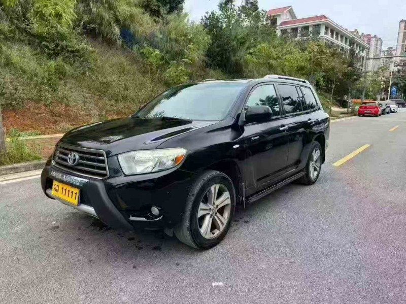 梧州12年丰田汉兰达2