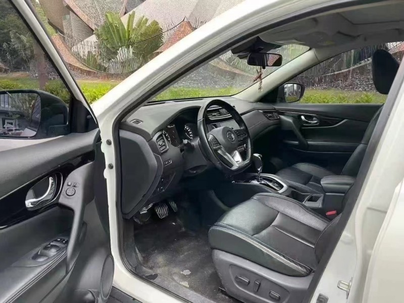 深圳21年日产奇骏6