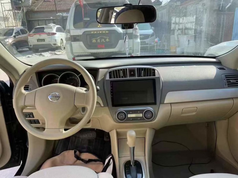 泰安18年日产轩逸4