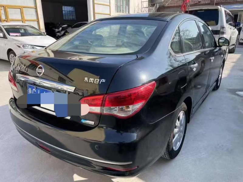 泰安18年日产轩逸7
