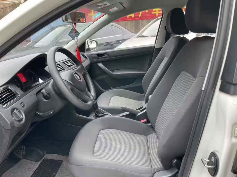 泰安18年大众桑塔纳5