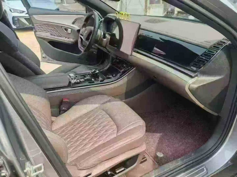 常德23年比亚迪汉5