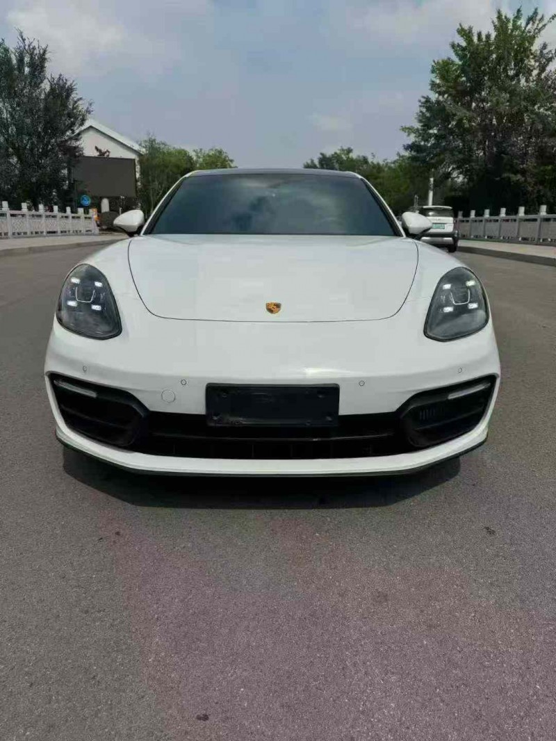 徐州23年保时捷帕拉梅拉1