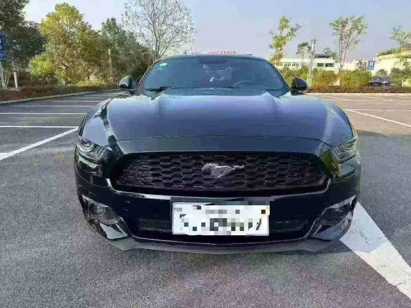 重庆18年福特野马1