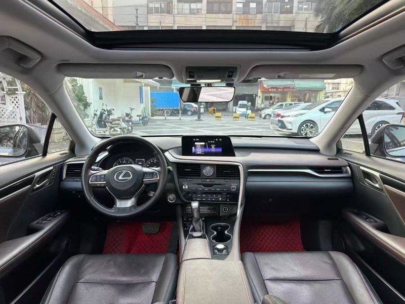 广州19年雷克萨斯RX8