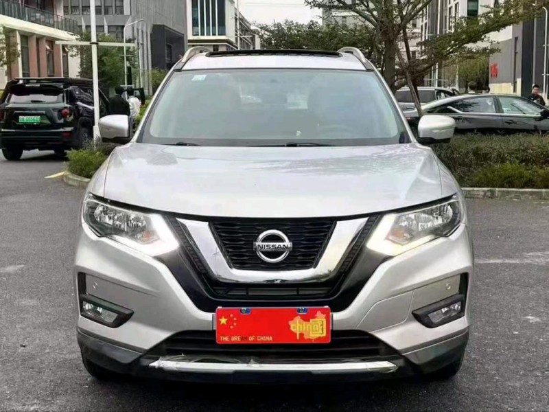 广州18年日产奇骏1