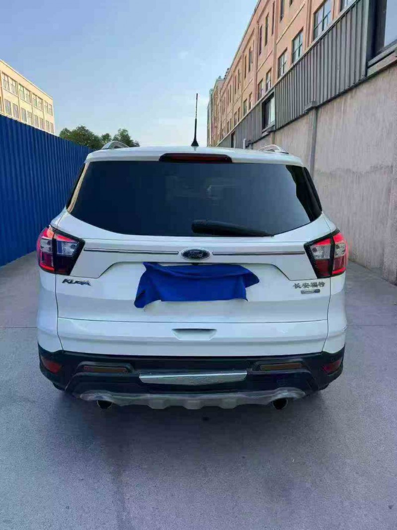 金华17年福特翼虎9