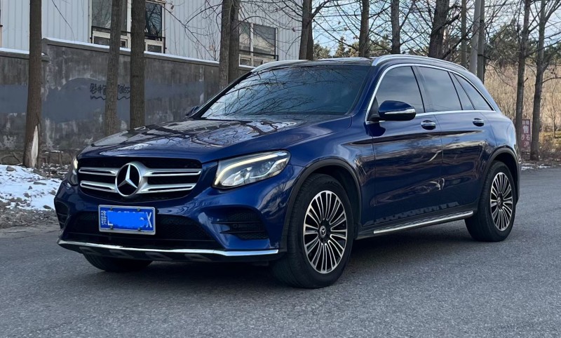 青岛19年奔驰GLC2