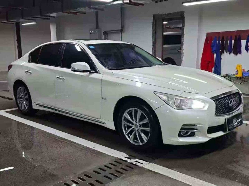 遵义17年英菲尼迪Q50L3