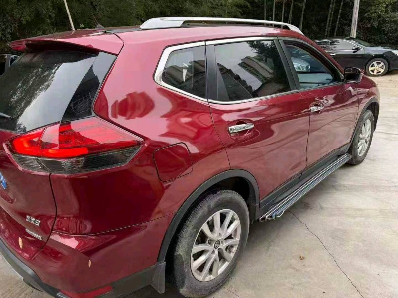 长沙20年日产奇骏5