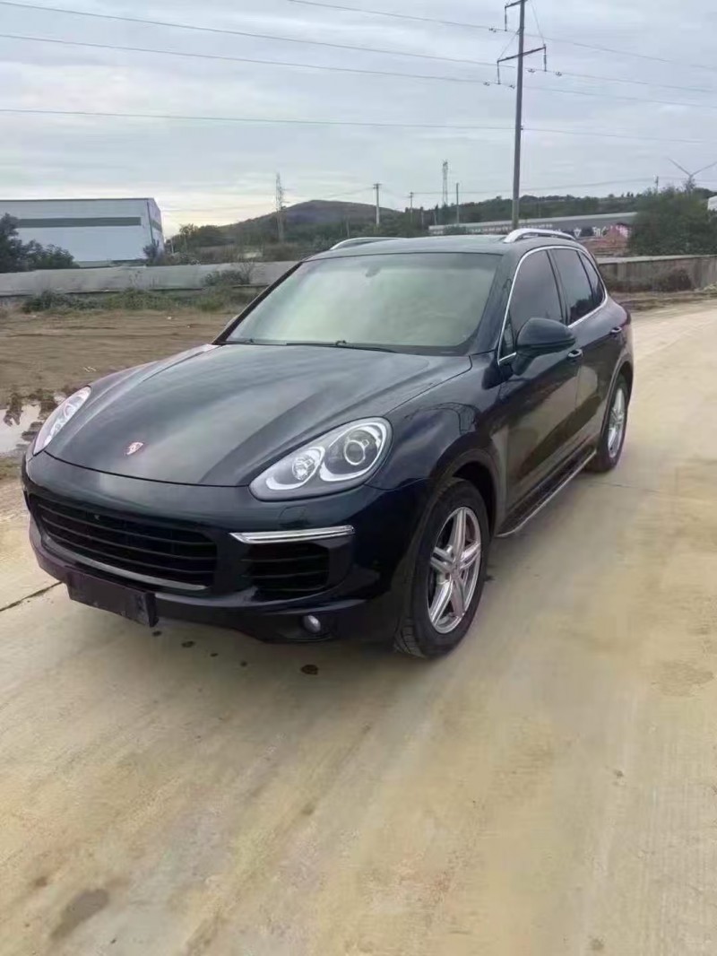 合肥17年保时捷卡宴2