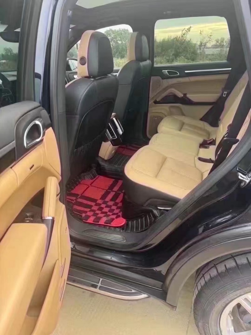 合肥17年保时捷卡宴5