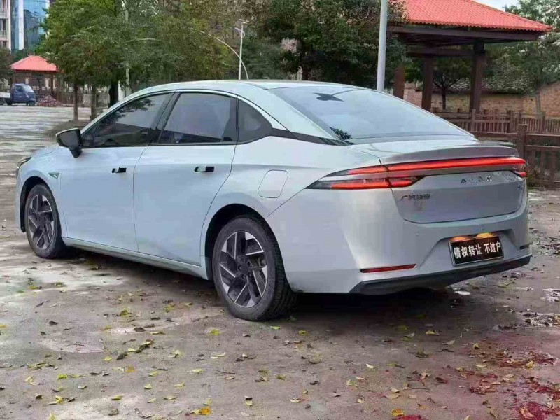 深圳23年传祺埃安S8