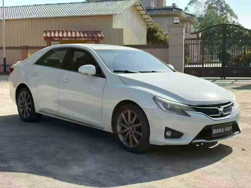 湛江14年丰田锐志2