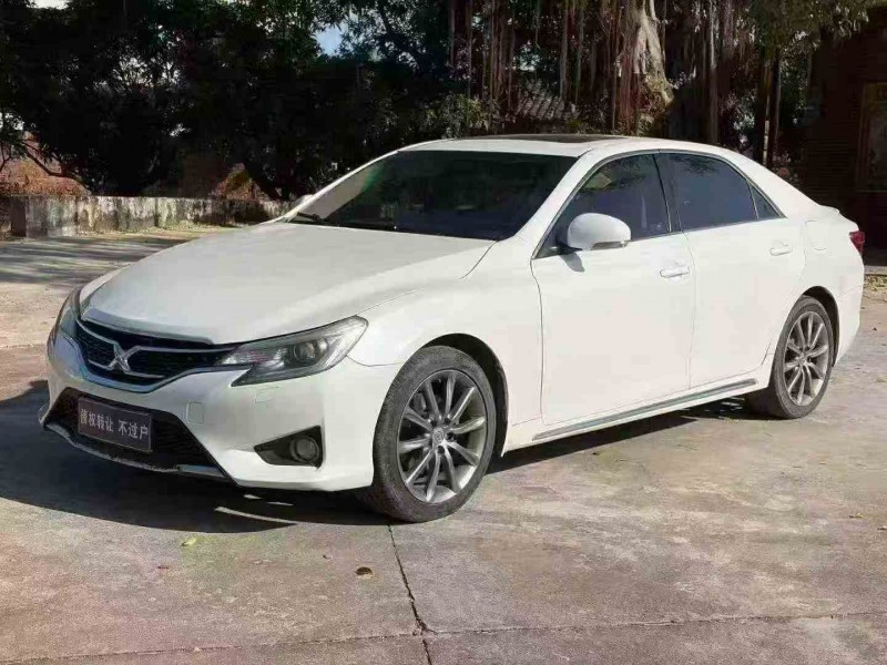 湛江14年丰田锐志3