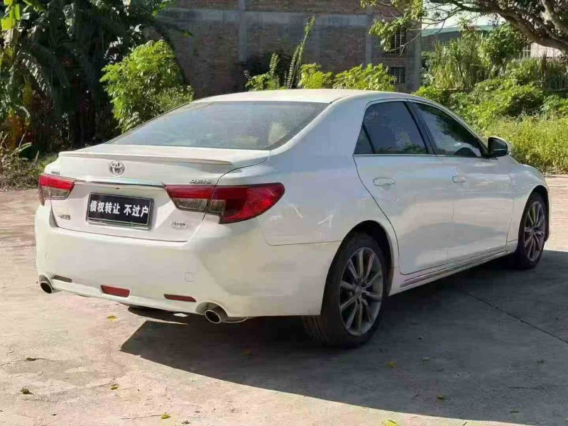 湛江14年丰田锐志7