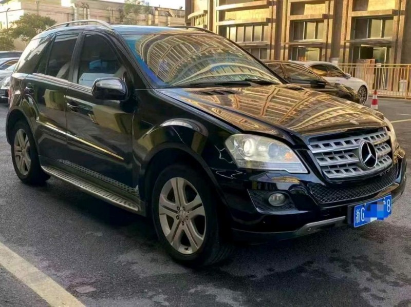 广州11年奔驰ML2