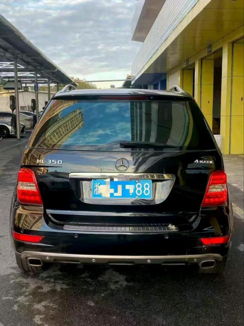 广州11年奔驰ML7