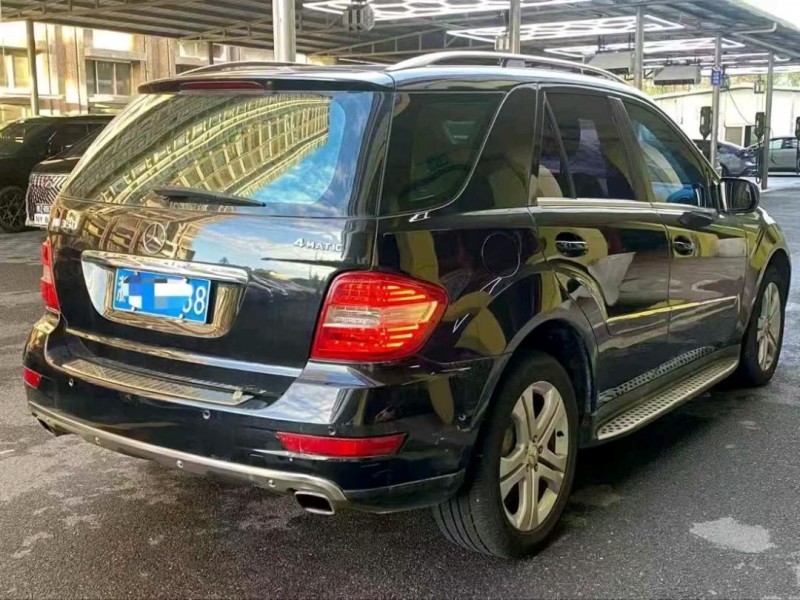 广州11年奔驰ML8