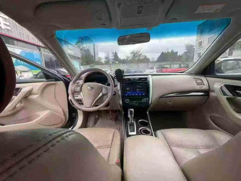 安顺13年日产天籁6