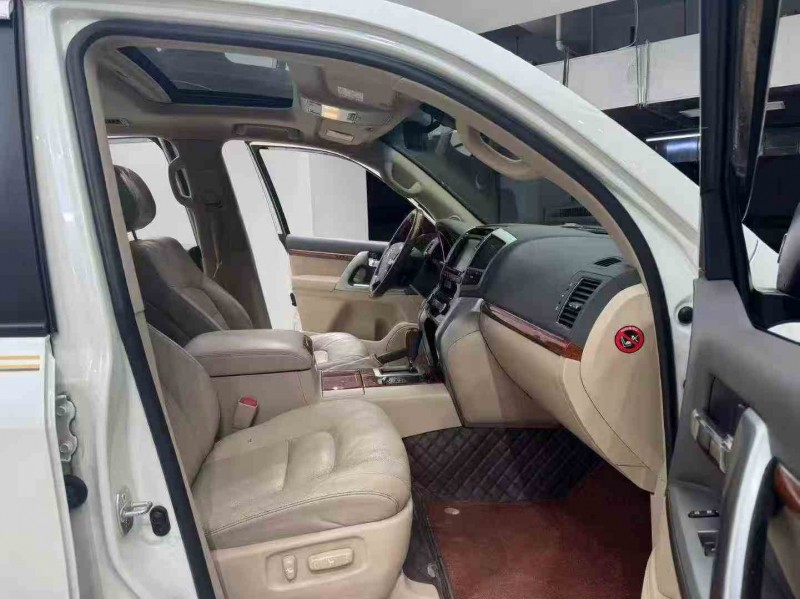 泸州16年丰田兰德酷路泽4