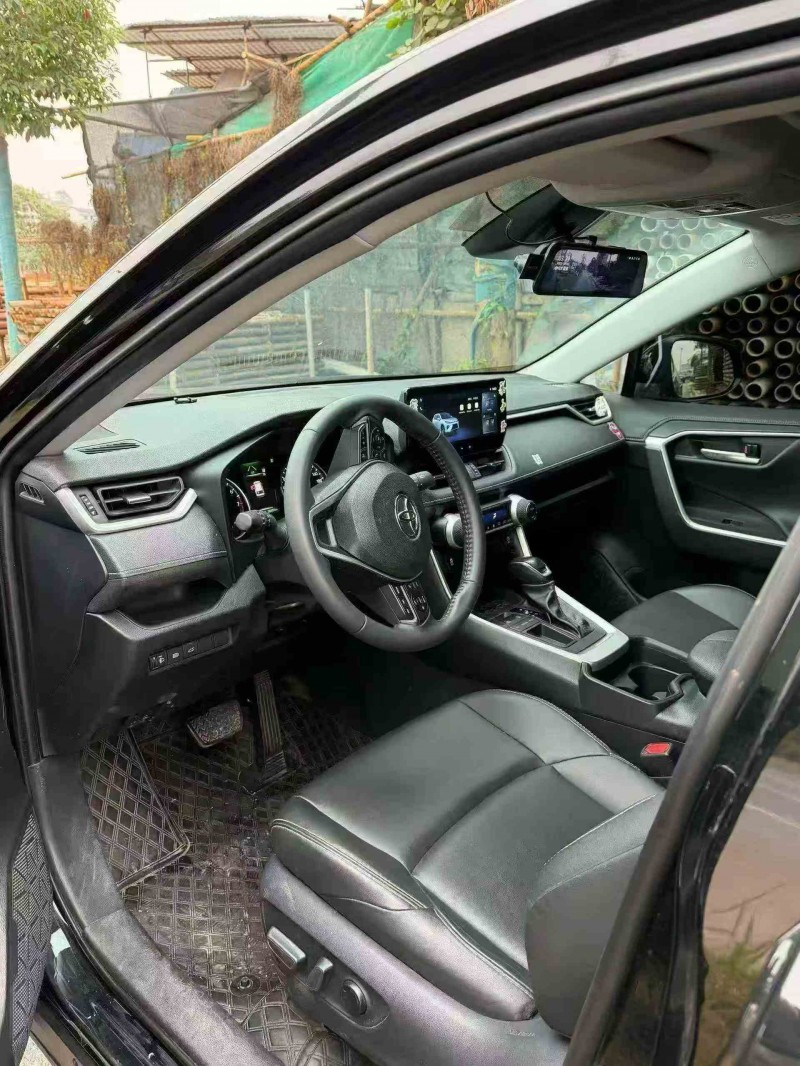 衡阳24年丰田威兰达5