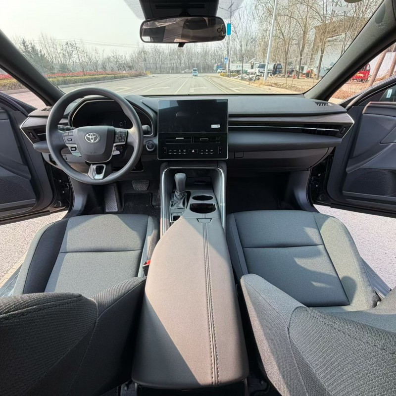 枣庄25年丰田亚洲龙6