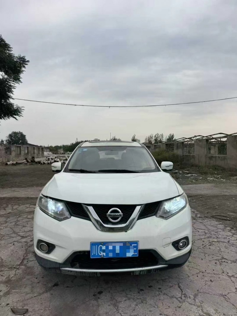 郑州15年日产奇骏1