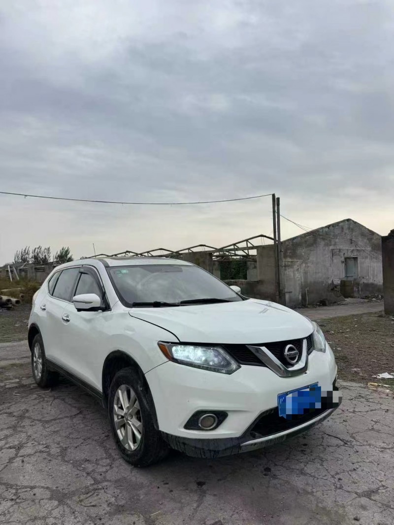 郑州15年日产奇骏2