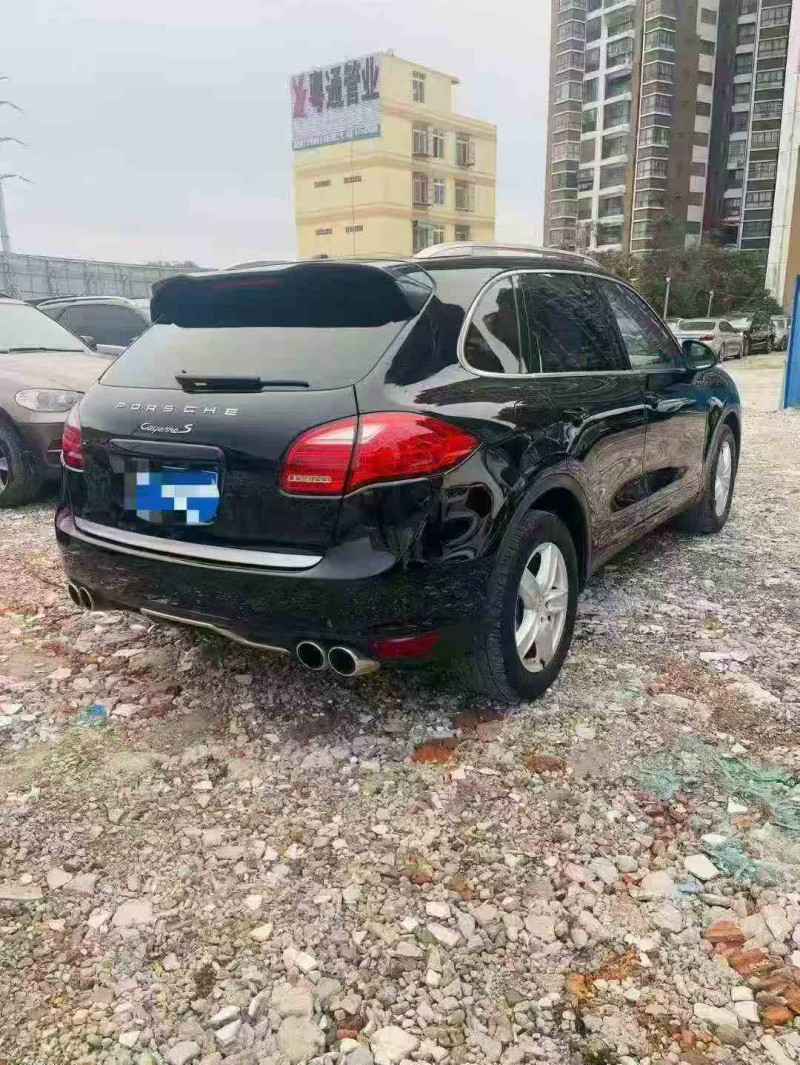 湛江11年保时捷卡宴7