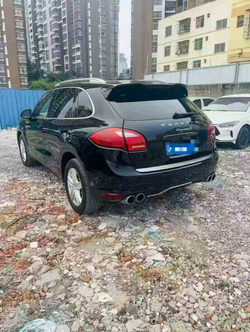 湛江11年保时捷卡宴8