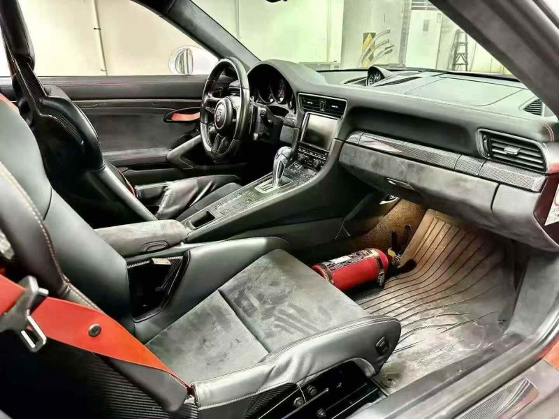 广州17年保时捷9114