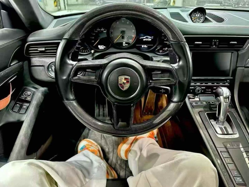 广州17年保时捷9115