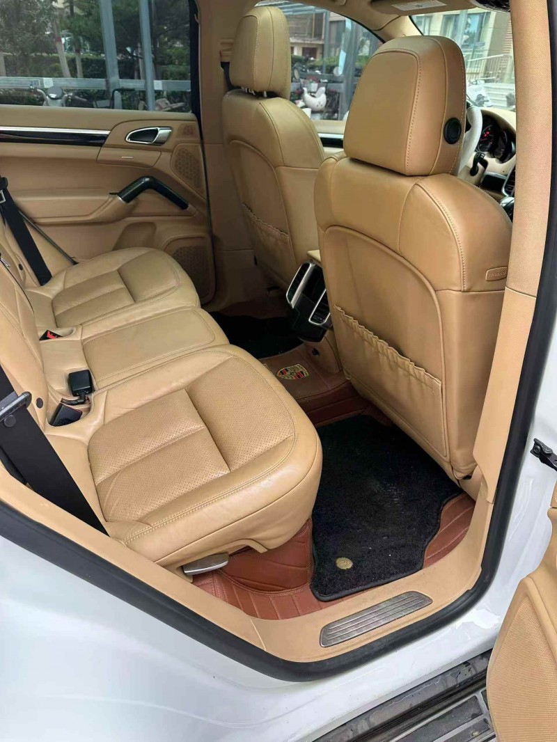 邯郸15年保时捷卡宴5