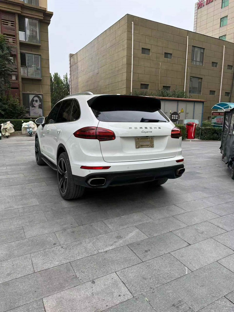 邯郸15年保时捷卡宴7