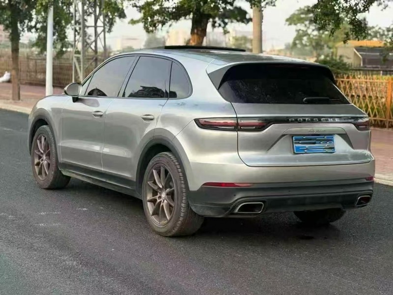 广州20年保时捷卡宴7