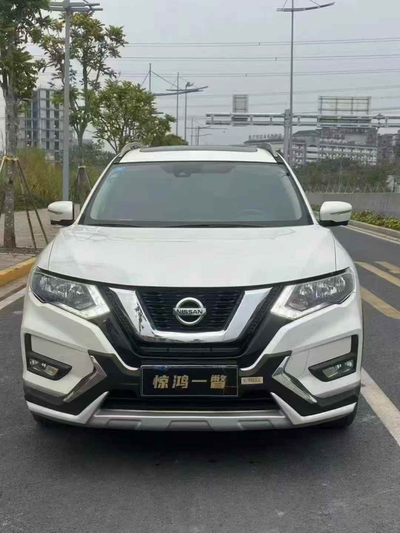 深圳19年日产奇骏1