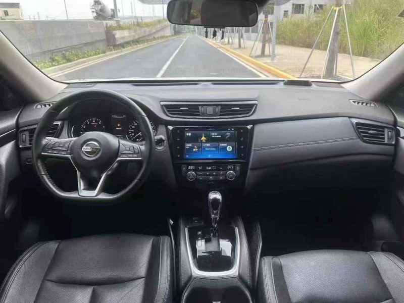 深圳19年日产奇骏6