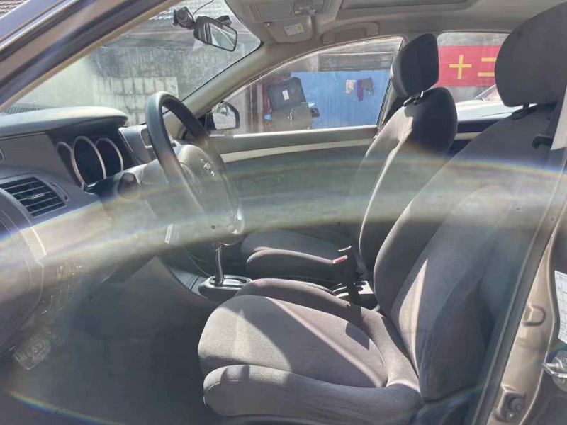 泰安18年日产轩逸5