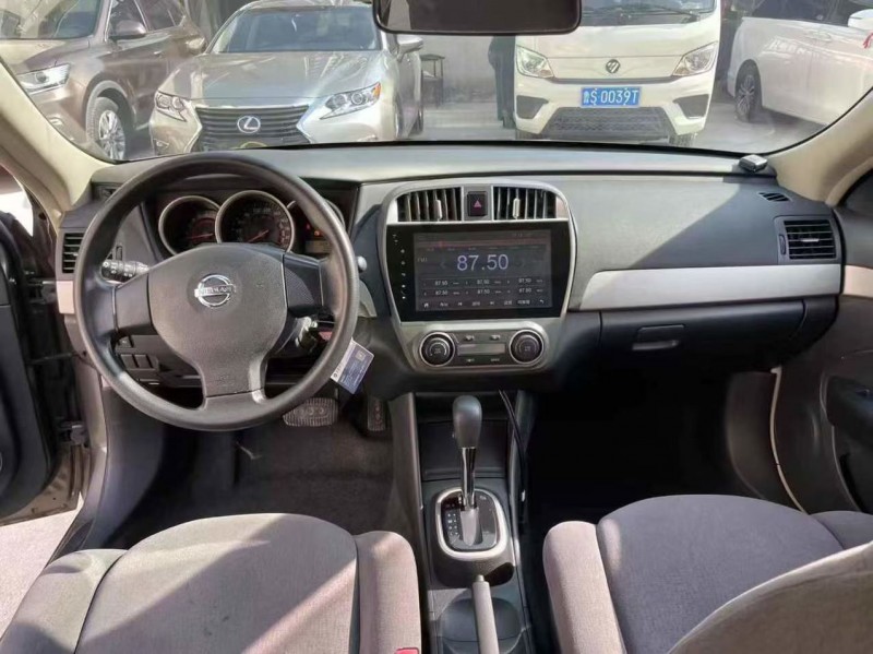 泰安18年日产轩逸7