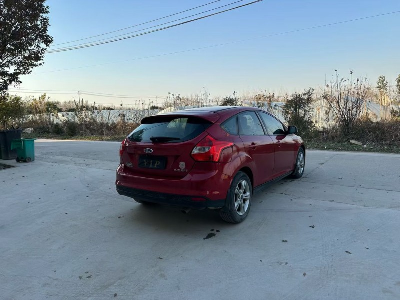 徐州13年福特福克斯4