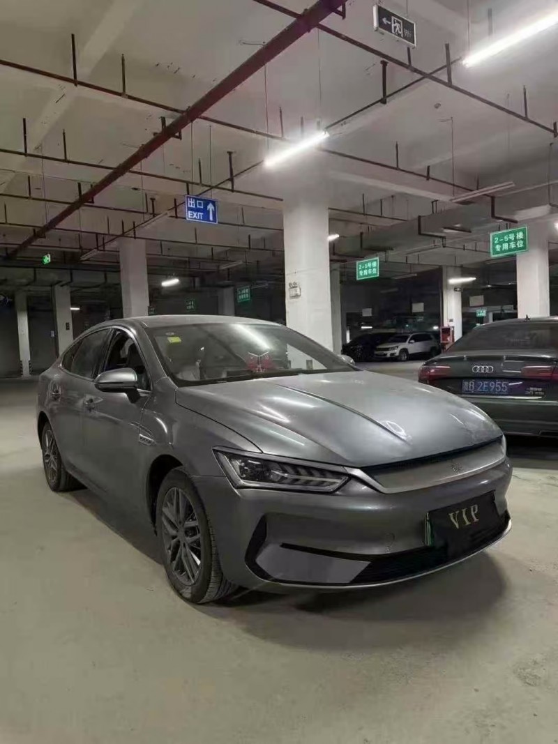 贵阳25年比亚迪秦3