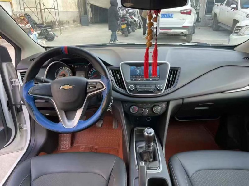 泰安19年雪佛兰科沃兹7