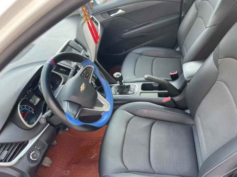 泰安19年雪佛兰科沃兹9