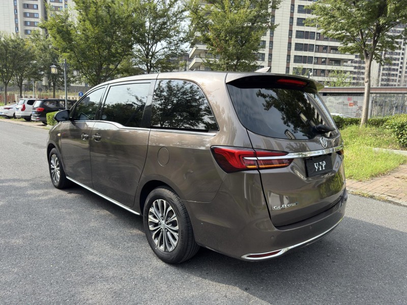 盐城23年别克GL84