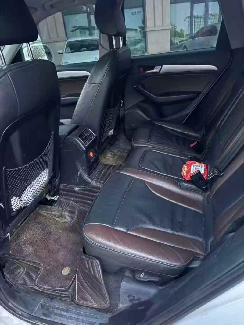 承德17年奥迪Q54