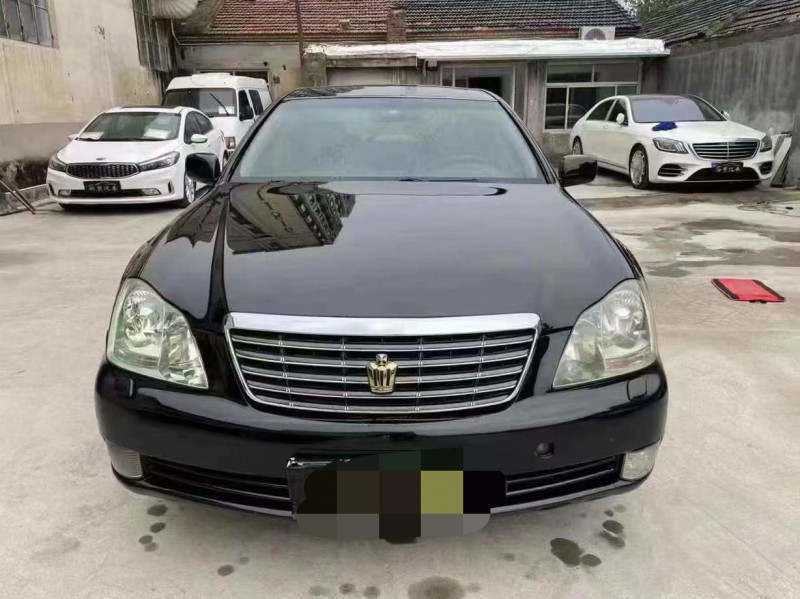 泰安07年丰田皇冠1