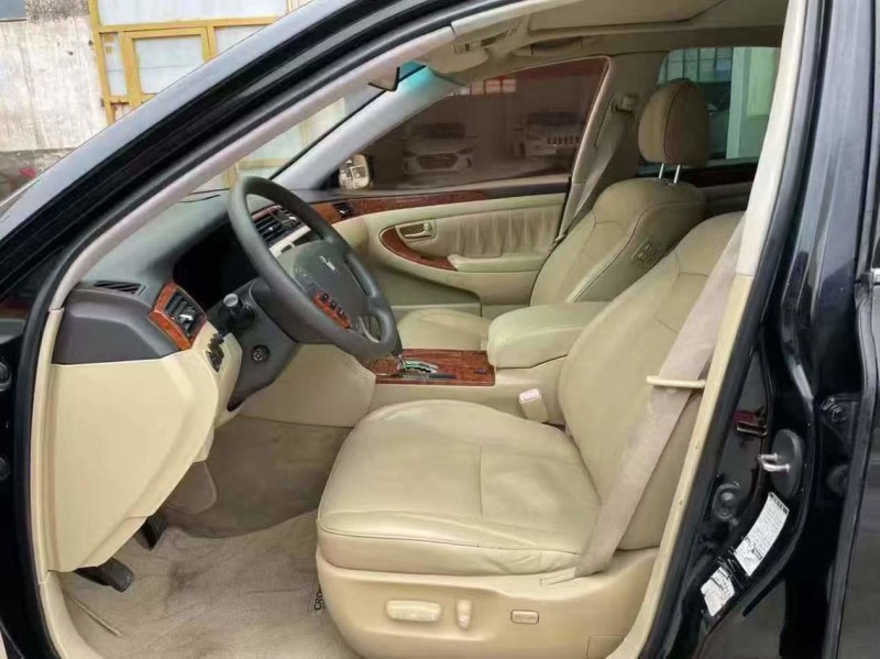 泰安07年丰田皇冠5