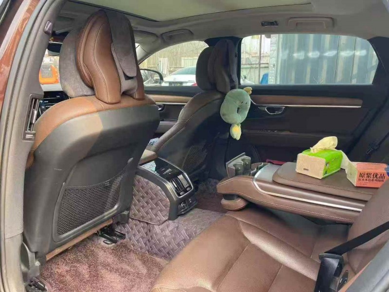 威海19年沃尔沃S906