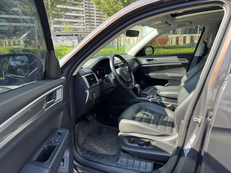 盐城20年大众途昂5